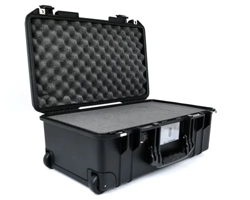 Peli 1535 Air Carry On Case with Wheels