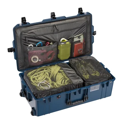 Peli 1615 Air TRVL Travel Case with Wheels