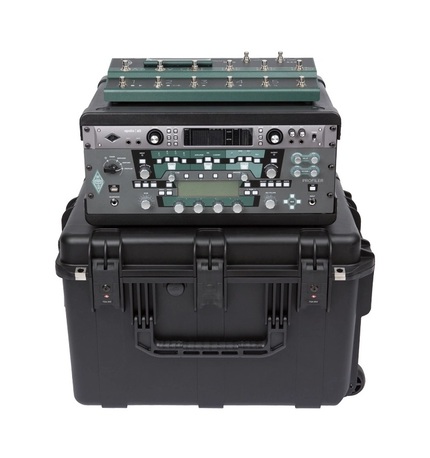 SKB 3I-231714GFX - 4U iSeries Injection Moulded Guitar FX Fly Rack with Wheels